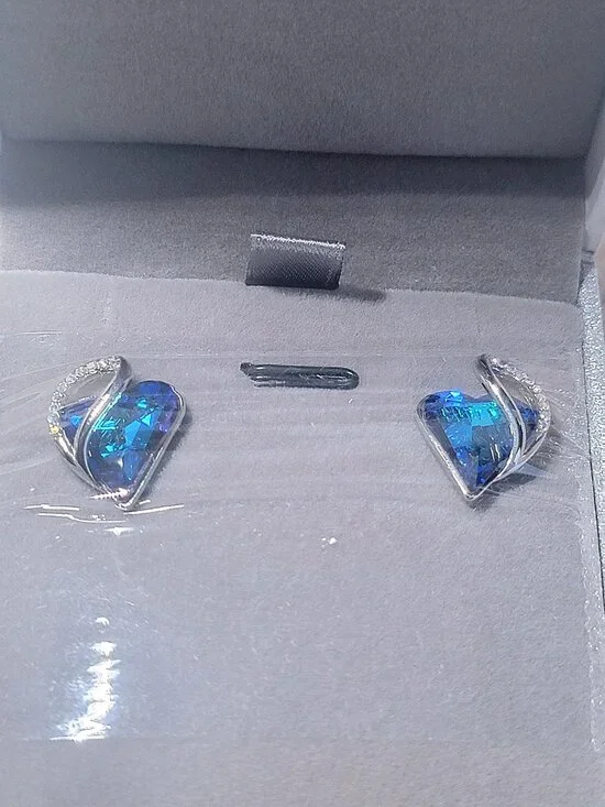 Leafael Infinity Love Heart Birthstone Stud Earrings for Women Bermuda Blue Sept - Picture 5 of 11